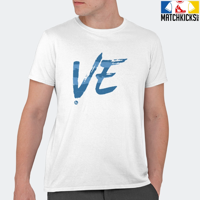 T-Shirt - Nike Dunk Low University Blue - Sneaker-Matching T-Shirt (Rainbow Love Right) 11 T-Shirt - Nike Dunk Low University Blue - Sneaker-Matching T-Shirt (Rainbow Love Right) - Image 9