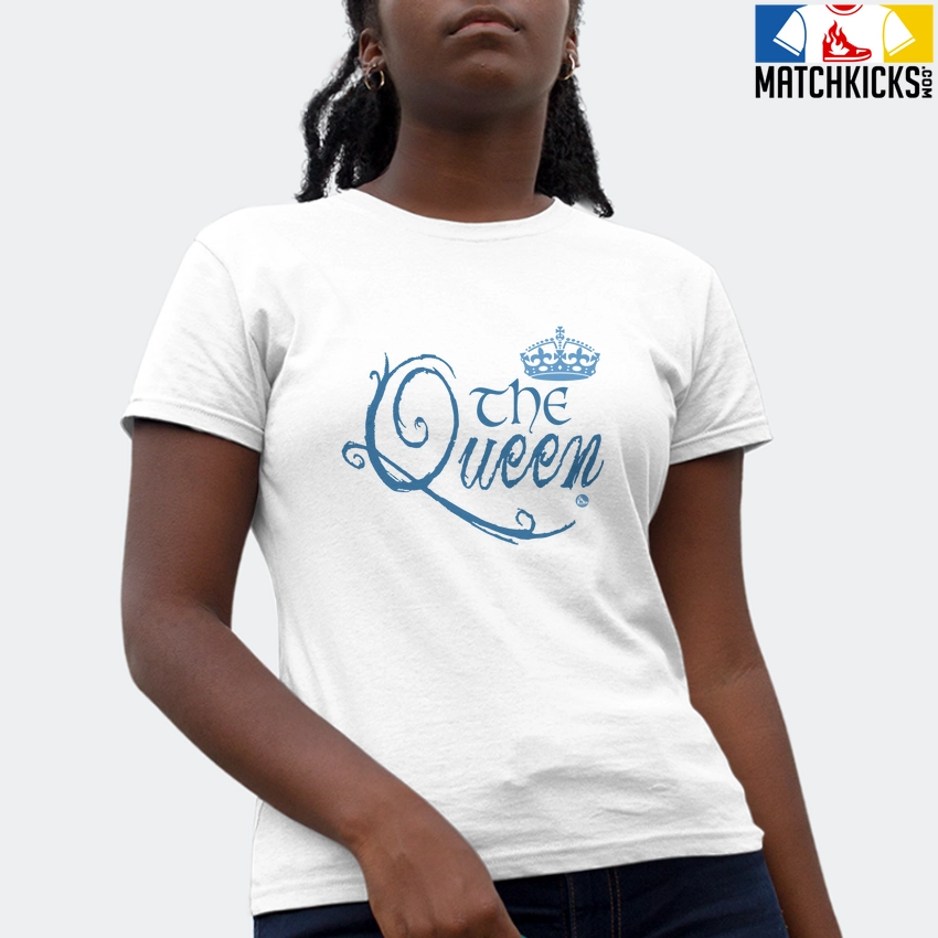 T-Shirt - Nike Dunk Low University Blue - Sneaker-Matching T-Shirt (The Queen) 4 T-Shirt - Nike Dunk Low University Blue - Sneaker-Matching T-Shirt (The Queen) - Image 2