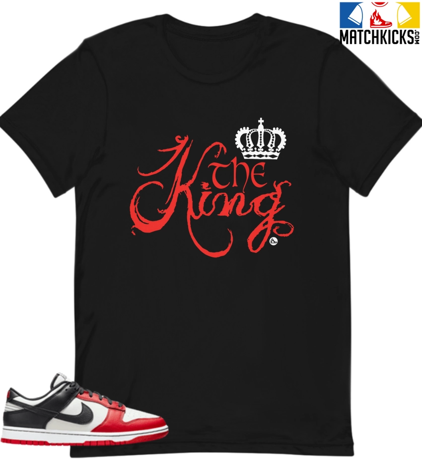 T-Shirt - Nike Dunk Low EMB NBA 75th Anniversary Chicago - Sneaker-Matching T-Shirt (The King) 3 T-Shirt - Nike Dunk Low EMB NBA 75th Anniversary Chicago - Sneaker-Matching T-Shirt (The King)