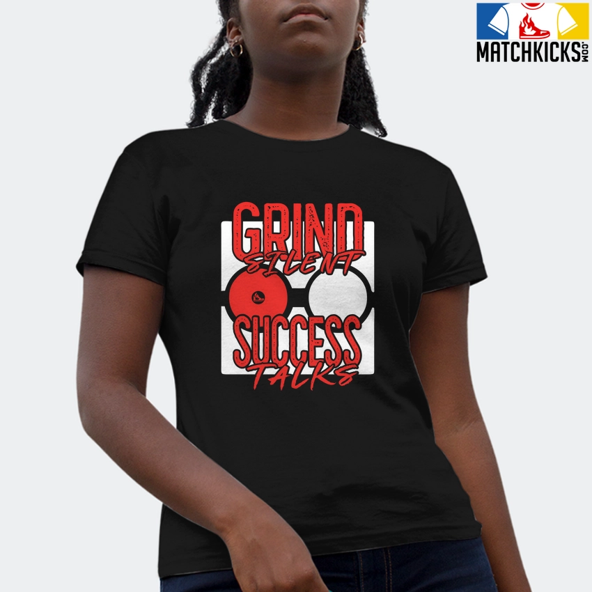 T-Shirt - Nike Dunk Low EMB NBA 75th Anniversary Chicago - Sneaker-Matching T-Shirt (Grind Silent Success Talks) 4 T-Shirt - Nike Dunk Low EMB NBA 75th Anniversary Chicago - Sneaker-Matching T-Shirt (Grind Silent Success Talks) - Image 2