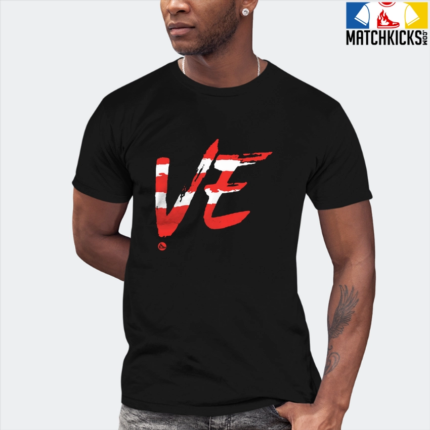 T-Shirt - Nike Dunk Low EMB NBA 75th Anniversary Chicago - Sneaker-Matching T-Shirt (Rainbow Love Right) 7 T-Shirt - Nike Dunk Low EMB NBA 75th Anniversary Chicago - Sneaker-Matching T-Shirt (Rainbow Love Right) - Image 5