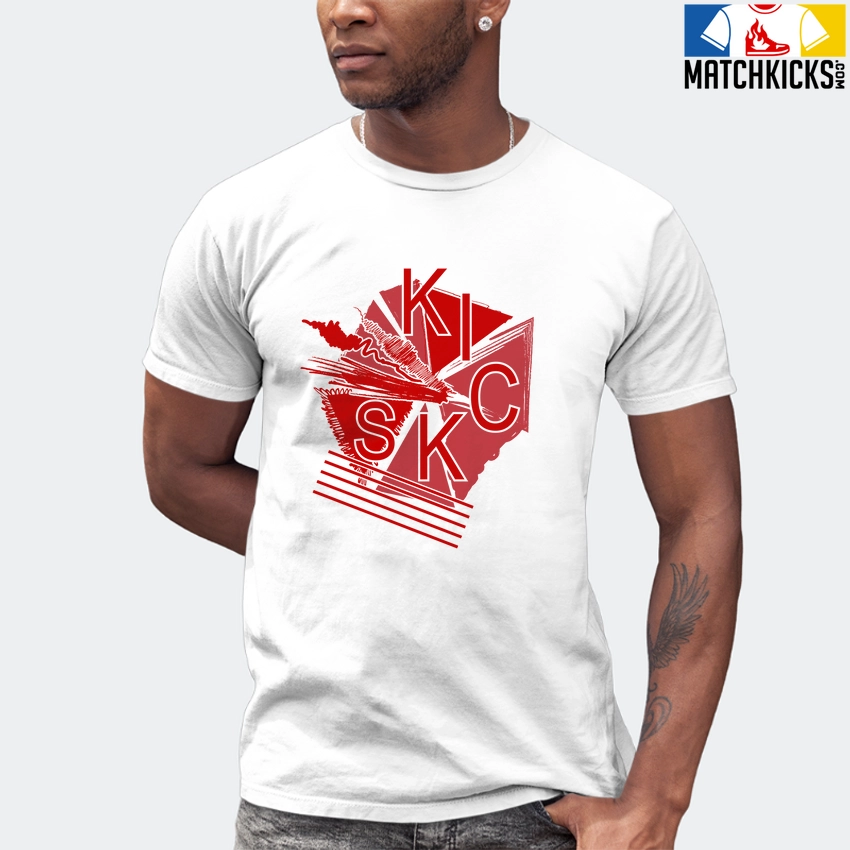 T-Shirt - Nike Dunk Low University Red (2020) - Sneaker-Matching T-Shirt (KICKS) 7 T-Shirt - Nike Dunk Low University Red (2020) - Sneaker-Matching T-Shirt (KICKS) - Image 5