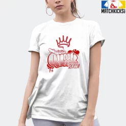 T-Shirt - Nike Dunk Low University Red (2020) - Sneaker-Matching T-Shirt (QUEEN GRAF) -Nike Dunk shop online mockupGenerator 6747