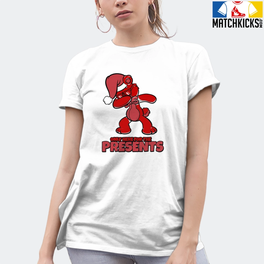 T-Shirt - Nike Dunk Low University Red (2020) - Sneaker-Matching T-Shirt (Only Here For The Presents) 10 T-Shirt - Nike Dunk Low University Red (2020) - Sneaker-Matching T-Shirt (Only Here For The Presents) - Image 8