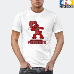 T-Shirt - Nike Dunk Low University Red (2020) - Sneaker-Matching T-Shirt (Only Here For The Presents) 21 T-Shirt - Nike Dunk Low University Red (2020) - Sneaker-Matching T-Shirt (Only Here For The Presents) -Nike Dunk shop online mockupGenerator 6911