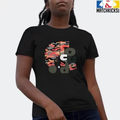 T-Shirt - Nike Dunk Low SE GS Sail Multi-Camo - Sneaker-Matching T-Shirt (FOCUSED) -Nike Dunk shop online mockupGenerator 7670