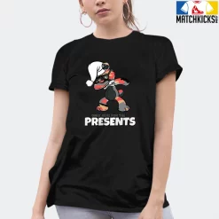 T-Shirt - Nike Dunk Low SE GS Sail Multi-Camo - Sneaker-Matching T-Shirt (Only Here For The Presents) -Nike Dunk shop online mockupGenerator 9344