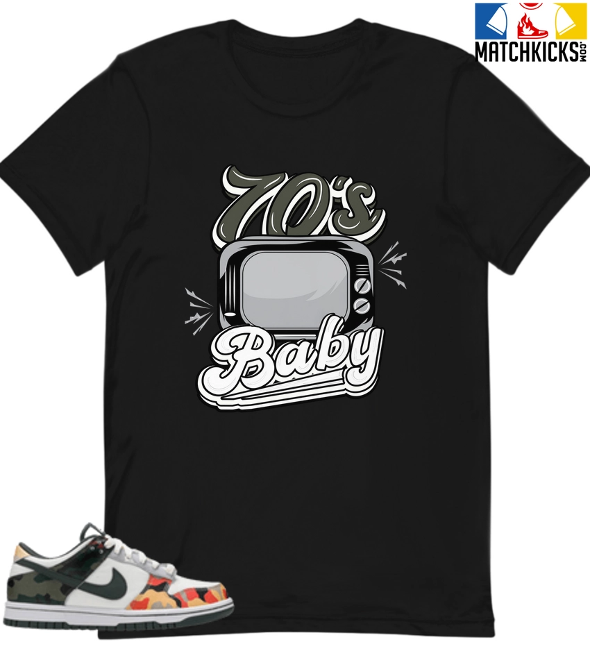 T-Shirt - Nike Dunk Low SE GS Sail Multi-Camo - Sneaker-Matching T-Shirt (70's Baby) 3 T-Shirt - Nike Dunk Low SE GS Sail Multi-Camo - Sneaker-Matching T-Shirt (70's Baby)